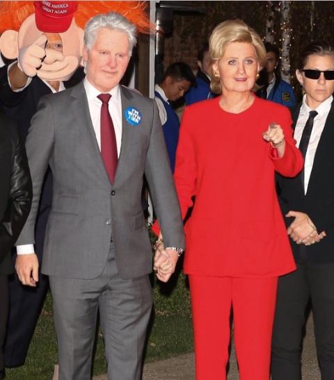 Необычный костюм: голливудская звезда примерила образ Хиллари Клинтон (ФОТО)