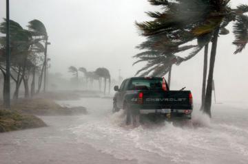 Новые данные об урагане "Мэттью" в США