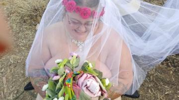 Очень полная невеста пошла под венец в одной фате (ФОТО)