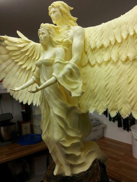 Поражающие воображение скульптуры из сливочного масла (ФОТО) Поражающие воображение скульптуры из сливочного масла (ФОТО)