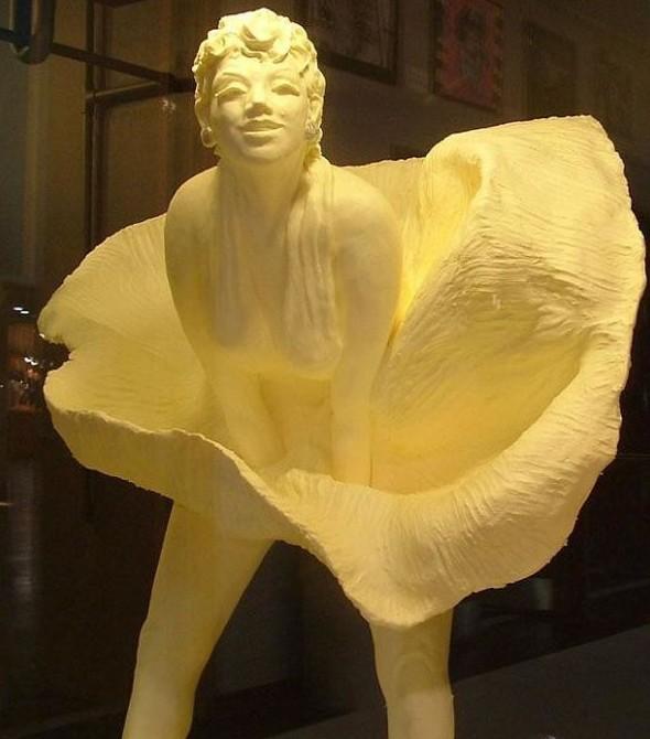 Поражающие воображение скульптуры из сливочного масла (ФОТО) Поражающие воображение скульптуры из сливочного масла (ФОТО)