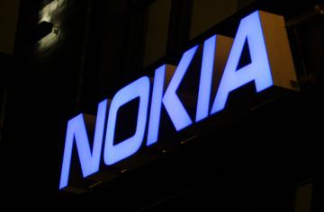 В Сети появились «живые» снимки смартфона от Nokia (ФОТО)