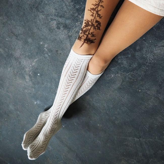Новый модный тренд: реалистичные тату-колготки (ФОТО)