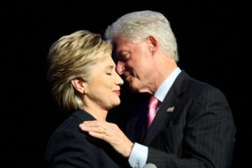 Новость о разводе Хиллари и Билла Клинтон оказалась "уткой"