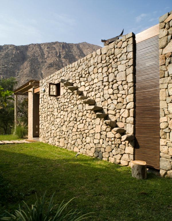 Семьдесят метров над уровнем моря: уютный дом из самана и камня в Перу (ФОТО)