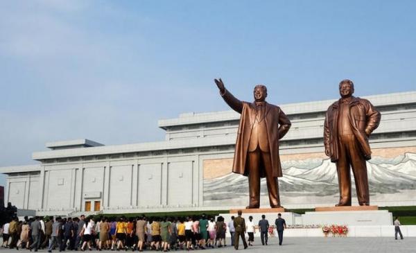 На что похожа жизнь простого гражданина Северной Кореи (ФОТО)