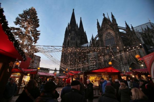 Ощущение праздника: в Германии открылись Рождественские ярмарки (ФОТО)