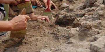 Археологам удалось откопать первых британских монахов
