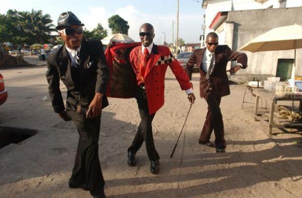 Совершенные: африканские мужчины объединились в группу Sapeurs (ФОТО)