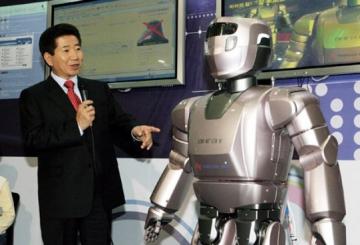Корейские ученые презентовали робота манипулятора