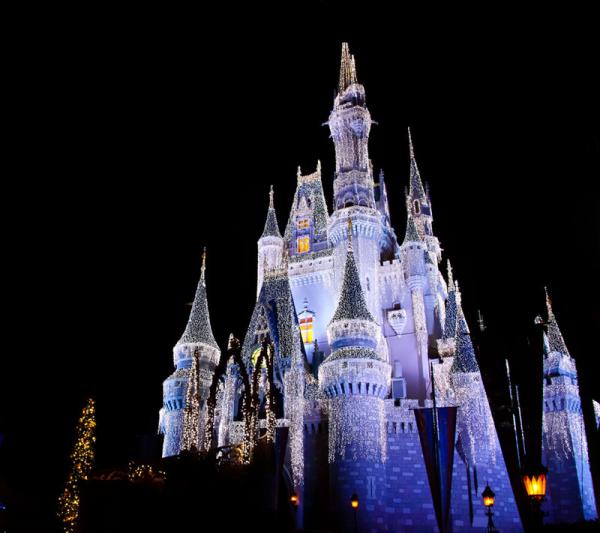Новый год в Disneyland. Волшебная сказка, в которую мечтают попасть даже взрослые (ФОТО)