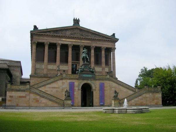 Туристическая Европа: остров музеев в столице Германии (ФОТО)