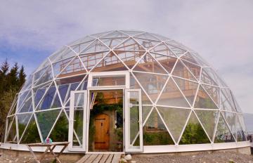Дом под куполом: жилище за полярным кругом, где всегда тепло (ФОТО)
