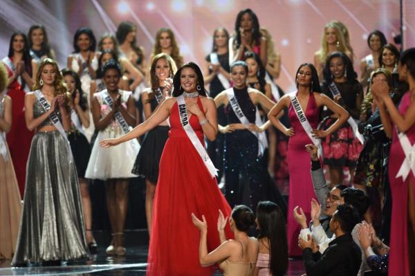 Европейский триумф: главное с конкурса Мисс Вселенная 2017 (ФОТО)