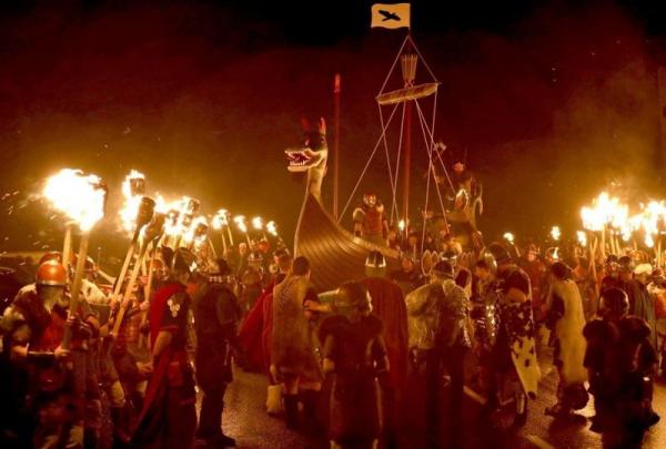 В Шотландии прошел фестиваль викингов (ФОТО)