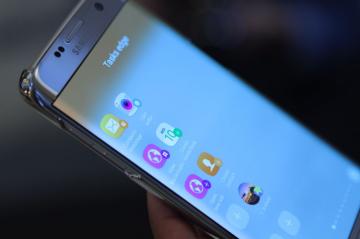 В Сети появился снимок включенного Samsung Galaxy S8 (ФОТО)
