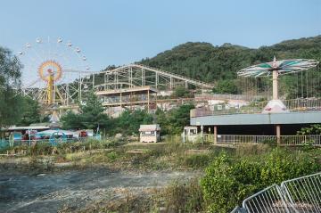Место, в котором никогда не будет слышен детский смех: заброшенный парк развлечений в Корее (ФОТО)