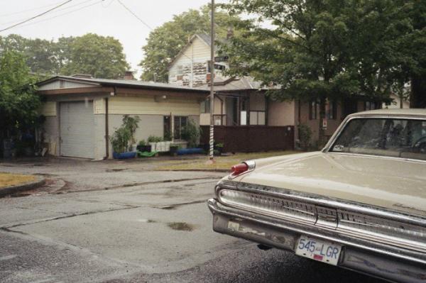 Взгляд из прошлого: снимки ретро-автомобилей на улицах Ванкувера (ФОТО)