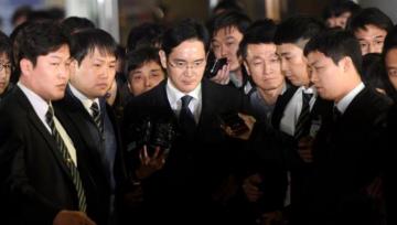 Руководитель Samsung арестован по делу о взятках