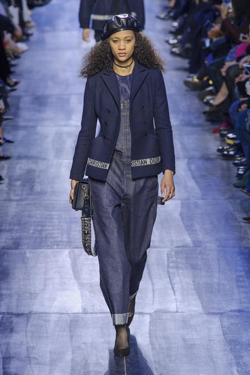 Все оттенки синего на модном показе Dior (ФОТО)