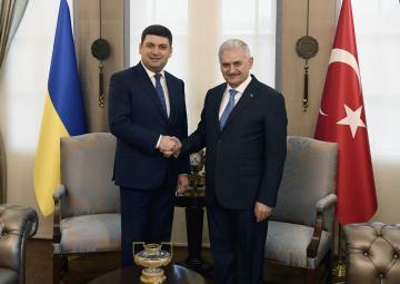 Украина и Турция подписали соглашение о безвизовых поездках