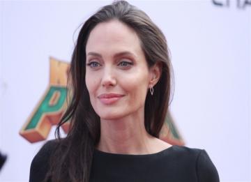 Фанаты Анджелины Джоли испугались за здоровье её детей