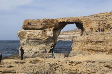 На Мальте обрушилась легендарная скала «Лазурное окно» (ФОТО)