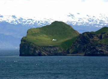 Пристанище на “краю света”: одинокий дом острова Эллида (ФОТО)