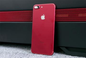 В Сети появился первый обзор нового красного iPhone 7 Plus Special Edition (ВИДЕО)