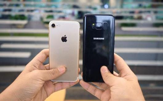 В Сети появились «живые» снимки Samsung Galaxy S8 (ФОТО)