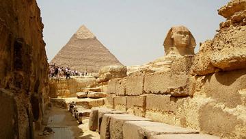 Археологи обнаружили под Каиром остатки неизвестной пирамиды