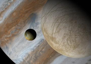 Спутник Сатурна подал признаки жизни