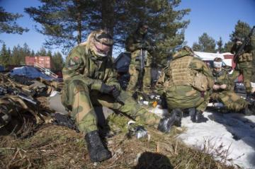 Суровая работа: как проходят тренировки первого женского спецназа Норвегии (ФОТО)