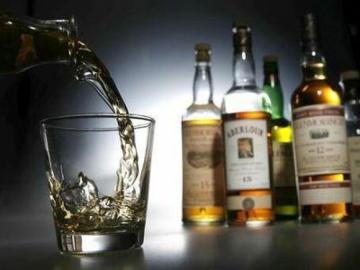 Ученые определили самый опасный алкогольный напиток