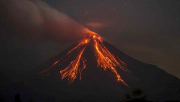 Ученый обнаружил около вулкана в Мексике два НЛО