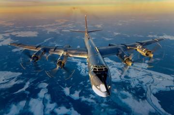 Истребители США перехватили российские бомбардировщики недалеко от Аляски