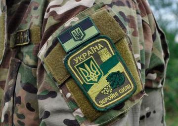 Украинский военный добровольно сдался в плен боевикам, - штаб АТО