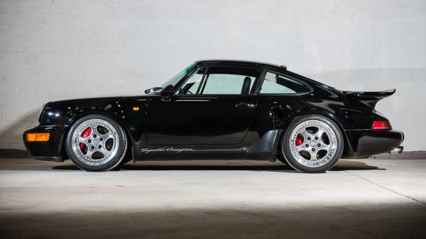 Обычный с виду Porsche 911 продали за рекордную сумму (ФОТО)