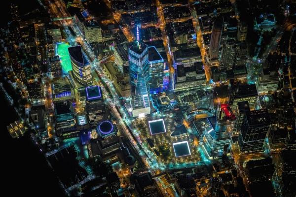 Потрясающие снимки ночного Нью-Йорка от знаменитого журналиста (ФОТО)