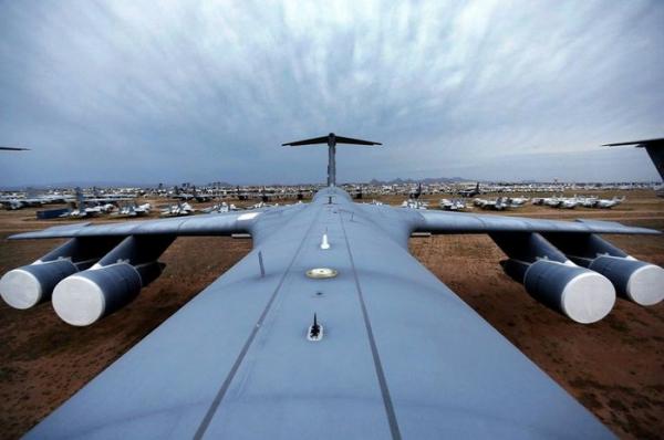 Экскурсия на самое большое в мире кладбище авиатехники стоимостью $35 миллиардов (ФОТО)