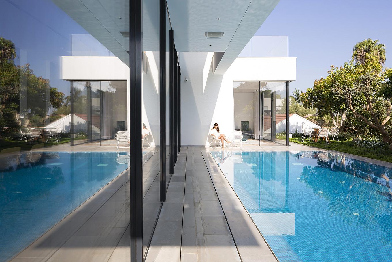 Под стеклом: Панорамный дом с бассейном в Израиле (ФОТО)