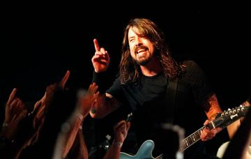 Сюрприз любителям качественной музыки: Foo Fighters неожиданно выпустили новый клип (ВИДЕО)