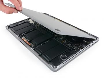 1 из 10: эксперты iFixit оценили ремонтопригодность новых MacBook (ФОТО)