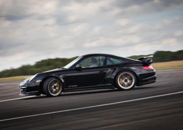Porsche рассекретил экстремальный суперкар 911 GT2 RS