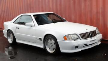На аукционе в Великобритании был продан редчайший спорткар Mercedes (ФОТО)