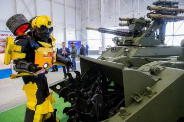  Российские ученые создали робота для боевых целей