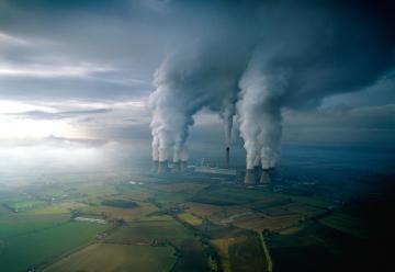 Эксперты назвали компании, которые выделяют в атмосферу парниковые газы