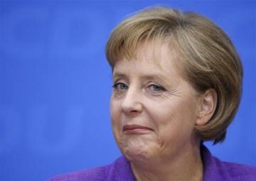 Курьез дня: президент Еврокомиссии перепутал Меркель со своей женой (ВИДЕО)