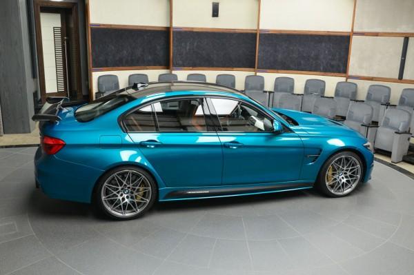 Немцы презентовали особый спорткар BMW M3 для арабских клиентов (ФОТО)