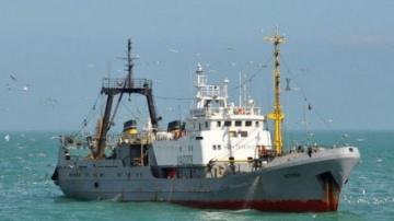 Украинские пограничники задержали российское судно в Азовском море